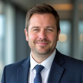 Professional headshot of Markus Bauer.